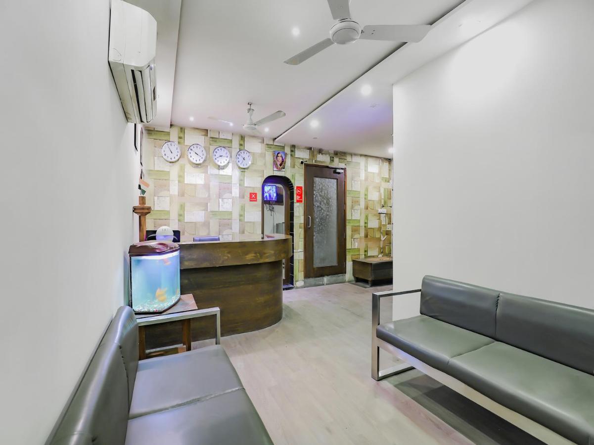 Capital O Hotel Royal Inn Near Gomti Riverfront Park Lucknow Eksteriør bilde